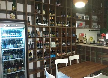 italy/matera/bar/jar-beer-wine-bites