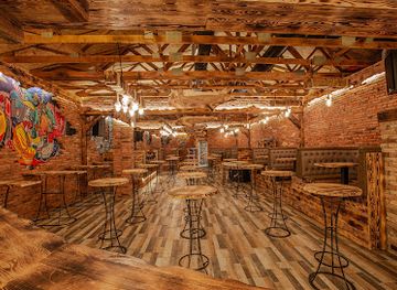 montenegro/savnik/bar/brick-pub