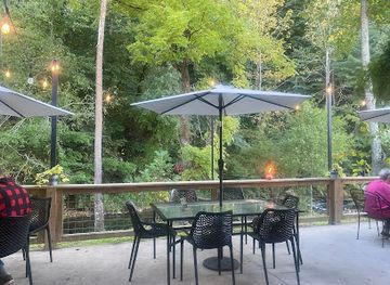 north-carolina/nantahala-national-forest/bar/creekside-oyster-house-and-grill