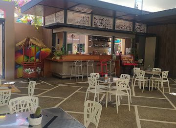 dominican-republic/puerto-plata/bar/umbrella-bar-1920