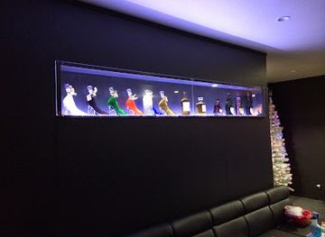 japan/mount-fuji/bar/lounge-cinderella