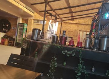 bolivia/uyuni/bar/bluemoon