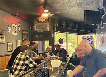 connecticut/litchfield-county/bar/the-main-spot