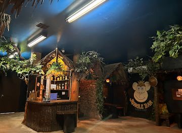 palau/jellyfish-lake/bar/jungle-bar