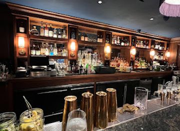 massachusetts/boston/back-bay/bar/the-street-bar