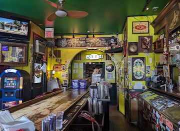 kentucky/bluegrass-region/bar/the-green-lantern