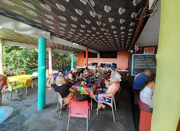 mozambique/gaza-province/bar/captain-gus-bar-and-restaurant