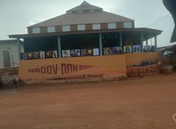 cote-d-ivoire/lagunes/bar/groovman