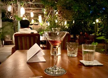 laos/southern-laos/bar/525-eat-drink