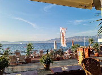 croatia/brac-island/bar/beach-bar-nautilius
