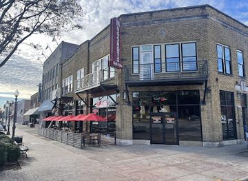 alabama/shoals/bar/mugshots-grill-and-bar-florence-al