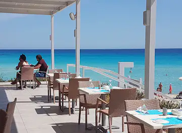 Nissi Bay Beach Bar