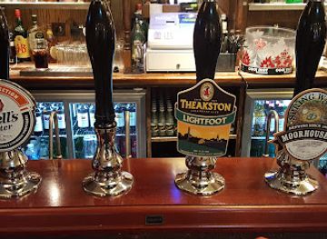 isle-of-man/peel/bar/royal-hotel