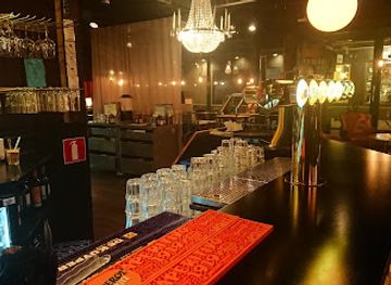 sweden/gastrikland/bar/harrys