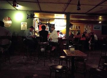 el-salvador/paracentral-region/bar/leyendas-bar