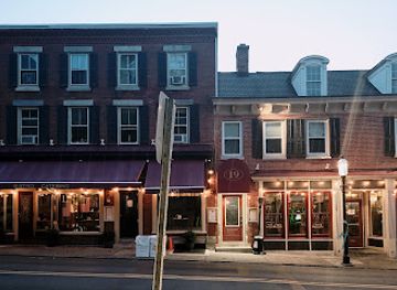 pennsylvania/delaware-valley/bar/chambers-19-bistro-bar
