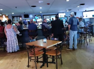 rhode-island/trustom-pond-national-wildlife-refuge/bar/pelly-s-place