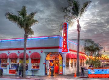 california/pismo-beach/bar/cool-cat-cafe