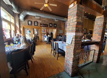ohio/northwest-ohio/bar/manhattan-s-pub-n-cheer