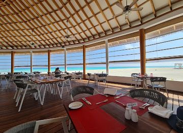 maldives/vaavu-atoll/bar/vah-restaurant