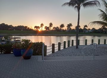 florida/fakahatchee-strand-preserve-state-park/bar/latitudes-cafe