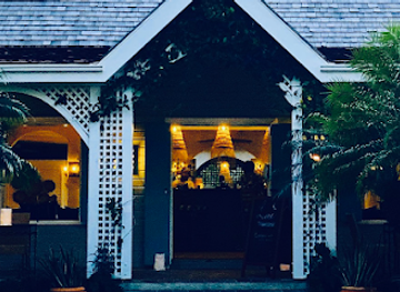 saint-kitts-and-nevis/saint-james-windward-parish/bar/luna-restaurant