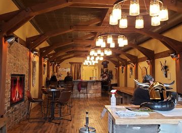 arizona/coconino-national-forest/bar/drinking-horn-mead-hall