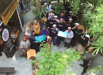 malaysia/kelantan/bar/min-fireflies-garden