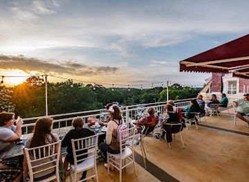 arkansas/eureka-springs/bar/top-of-the-crest