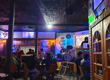 chile/magallanes-and-chilean-antarctica-region/bar/pub-dejavu