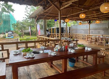 uganda/kampala/naguru/bar/bungalow7-restaurant-bar-lounge