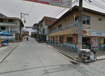 colombia/guatape/bar/keep-dreaming