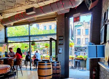 illinois/chicago/wicker-park/bar/bangers-lace-wicker-park