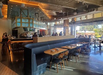 california/mountain-view/bar/roger-bar-and-restaurant