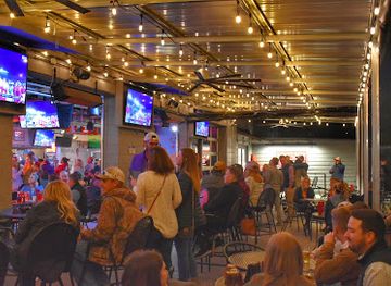 tennessee/ruby-falls/bar/mike-s-hole-in-the-wall