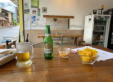 ecuador/mindo-cloud-forest/bar/mishqui-quinde