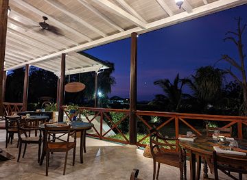 seychelles/silhouette-island/bar/grann-kaz