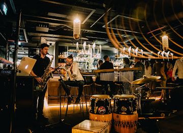 latvia/livonia/bar/minox-cocktailbar