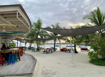 maldives/dhigurah/bar/the-lagoon-bar