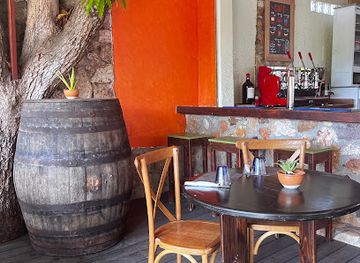 antigua-and-barbuda/english-harbour/bar/roquita