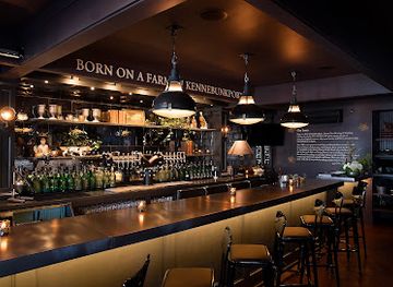 maine/kennebunkport/bar/batson-river-brewing-distilling-kennebunk