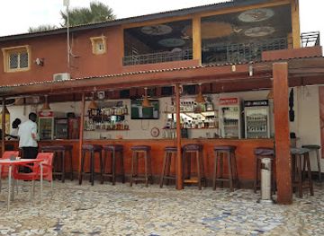 the-gambia/banjul/bar/gt-s-bar-restaurant