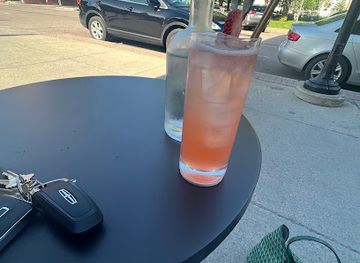 vermont/lake-champlain/bar/devil-takes-a-holiday