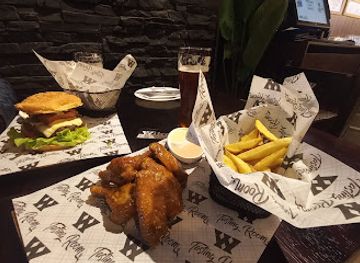 ecuador/loja-region/bar/bar-restaurante-wilco-18-20-cerveza-cocteles