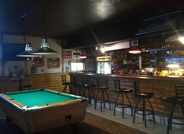 north-dakota/lake-sakakawea/bar/hitching-post-bar