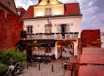 poland/zulawy/bar/podwale-bar-and-books
