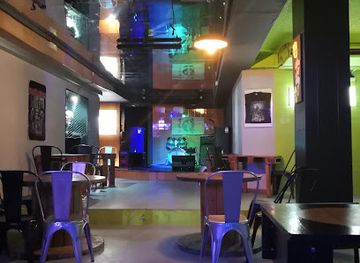 spain/alicante/barrio-de-santa-cruz/bar/el-bunker-rock-bar