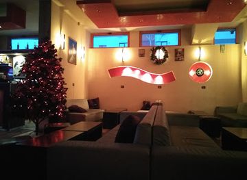 romania/bacau/bar/ambiance