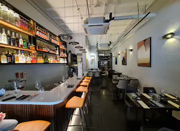 La Fête Wine Bistro & Bar
