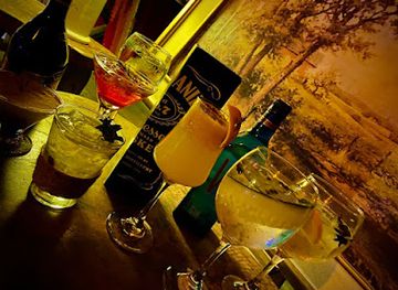 ecuador/chimborazo-region/bar/mont-blanc-singers-house